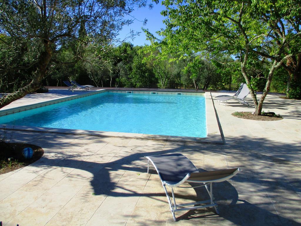 Le Mas Des Lilas Uzès Exterior foto