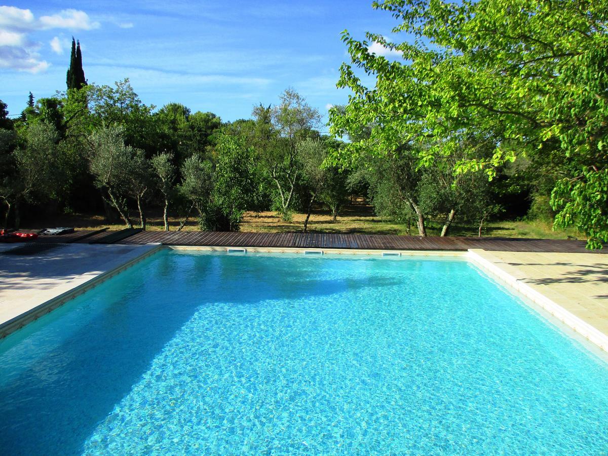 Le Mas Des Lilas Uzès Exterior foto